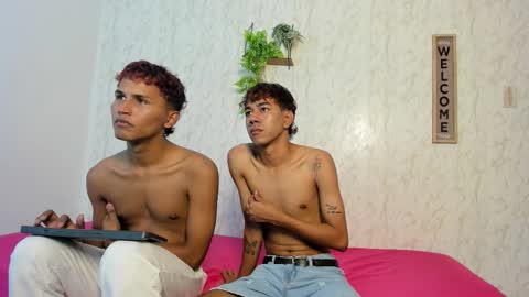 ALEX - TAYLER  -MIKE online show from March 26, 1:21 am