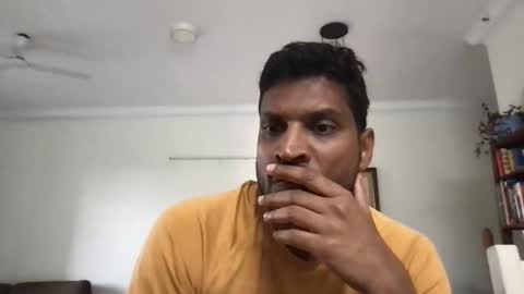 Snapshot of boytoy_079 chatting on September 15, 10:05 am BoyToy online show from September 15, 10:05 am