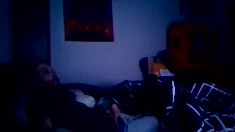GuitarBrad1989 online show from April 28, 8:52 am