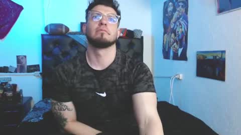 brad hot boy online show from November 30, 12:24 am