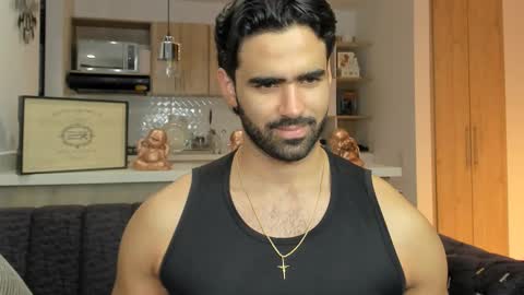 bradleymartin7 online show from October 4, 12:38 am