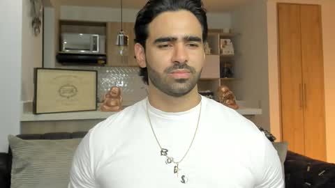 bradleymartin7 online show from September 11, 1:26 am