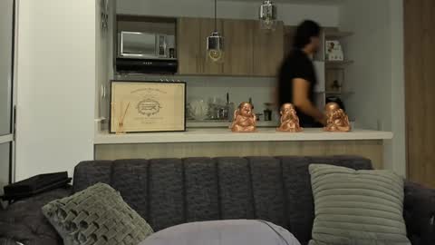 bradleymartin7 online show from December 19, 12:45 am