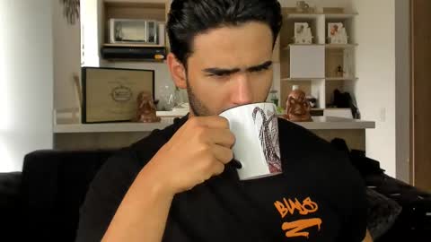 bradleymartin7 online show from February 15, 4:23 pm