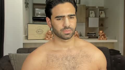 bradleymartin7 online show from January 21, 12:46 am