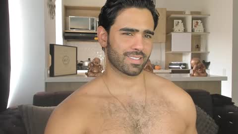 bradleymartin7 online show from January 21, 9:46 pm