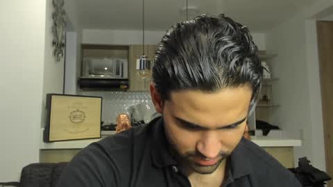 bradleymartin7 online show from February 6, 11:15 pm