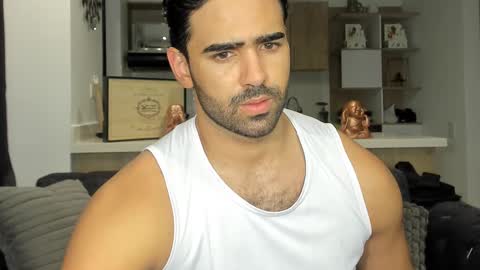 bradleymartin7 online show from February 12, 2:56 am