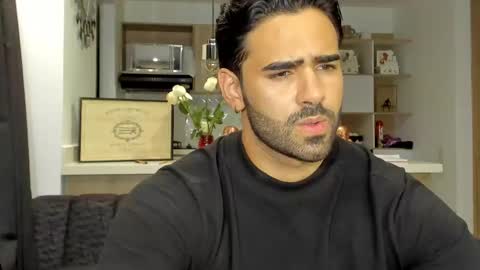 bradleymartin7 online show from March 10, 2:06 am