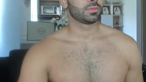 bradleymartin7 online show from March 9, 3:16 pm