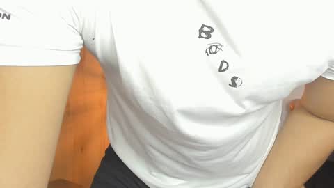 bradleymartin7 online show from December 12, 3:10 am