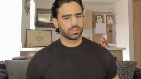 bradleymartin7 online show from December 21, 4:14 pm