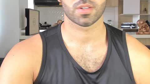 bradleymartin7 online show from January 18, 6:53 pm