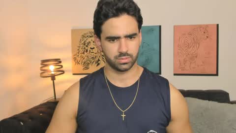 bradleymartin7 online show from April 15, 10:21 pm