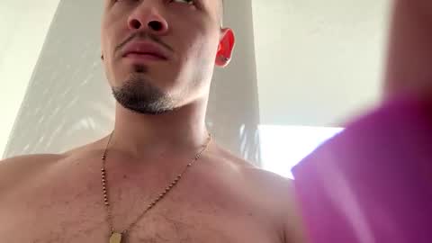 Instagram             twitter BRAN LOPEZ  online show from January 18, 10:01 pm