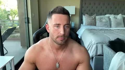 Brett Mycles online show from October 23, 12:14 am