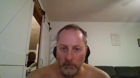 hey online show from November 14, 11:06 pm