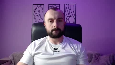 brindlefly69 online show from January 30, 11:44 am