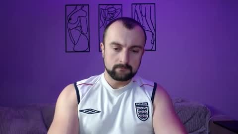 brindlefly69 online show from December 10, 11:43 am