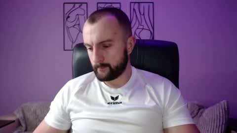 brindlefly69 online show from January 29, 11:30 am