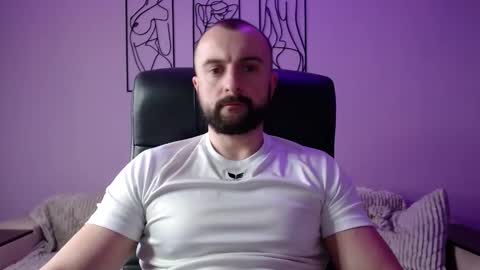 brindlefly69 online show from January 28, 11:38 am