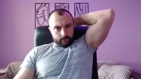 brindlefly69 online show from February 25, 11:41 am