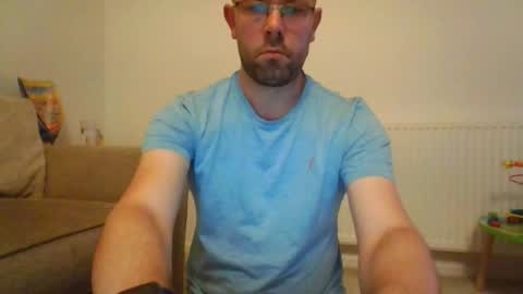 britguy6985 online show from October 6, 7:18 pm
