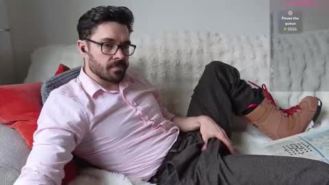 Callum online show from March 12, 2:14 pm