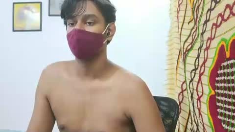 brownguy2505 online show from September 18, 7:05 pm