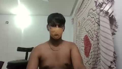 brownguy2505 online show from December 25, 5:58 pm