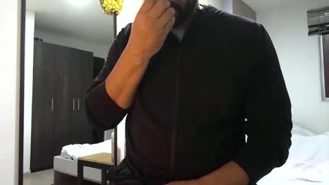 Bruce online show from December 25, 2:14 am