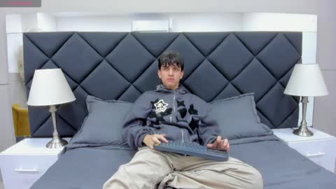 Bruce Hans online show from November 13, 1:05 pm