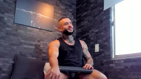 Snapshot of brucedallas chatting on September 30, 10:02 pm brucedallas online show from September 30, 10:02 pm