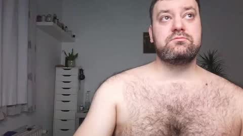 Bruce online show from April 8, 7:33 pm