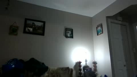 brucephillips785 online show from October 26, 8:33 pm