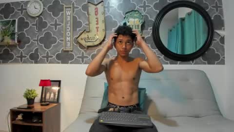 bruno_snow online show from April 9, 3:59 am