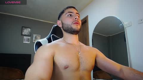 bryan_oficials online show from January 10, 3:29 am