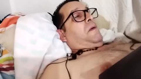 buchs32 online show from December 1, 6:05 am