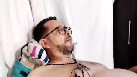 buchs32 online show from November 6, 4:37 am