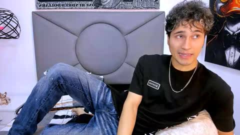 Buddy Whitte online show from January 11, 2:43 pm