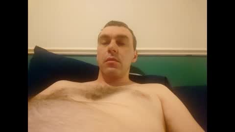 Snapshot of burtz909 chatting on December 30, 11:37 am burtz909 online show from December 30, 11:37 am