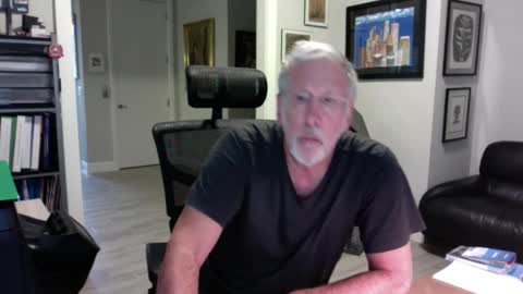 Snapshot of bustinout99 chatting on September 27, 2:15 pm afternoon wood online show from September 27, 2:15 pm