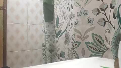 Snapshot of bwc_thebully chatting on September 10, 10:30 pm bwc_thebully online show from September 10, 10:30 pm