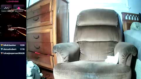 biggdw79 online show from December 15, 12:35 pm