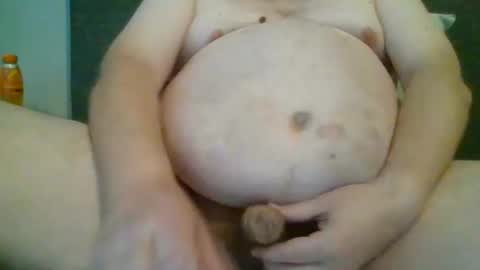 Snapshot of caerphillyphil chatting on September 21, 9:09 am caerphillyphil online show from September 21, 9:09 am