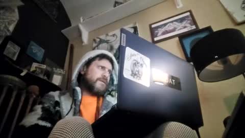 Snapshot of cajunpersuasion143 chatting on January 25, 8:42 am cajunpersuasion143 online show from January 25, 8:42 am