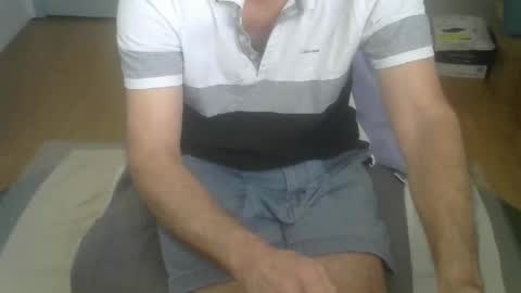 Snapshot of califun4u chatting on December 10, 8:05 pm califun4u online show from December 10, 8:05 pm