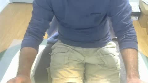 Snapshot of califun4u chatting on December 3, 1:06 am califun4u online show from December 3, 1:06 am