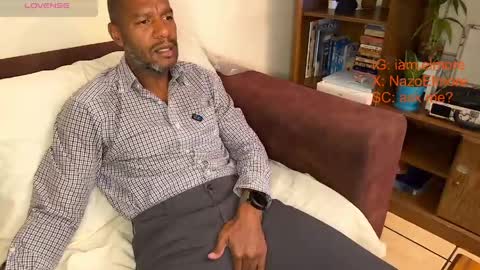 My name is Robert  Dont be shysay hi I love to chat. For requests or dirty talk please use tips  online show from April 9, 4:32 am