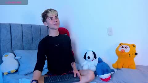 callum online show from March 14, 8:43 am